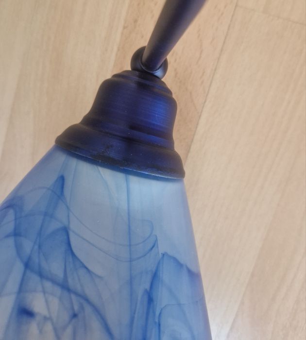 Lampa sufitowa niebieska