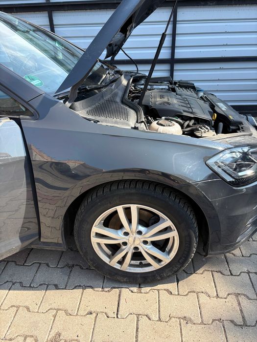 VW Golf 7 drzwi prawy błotnik przód LI7F lift