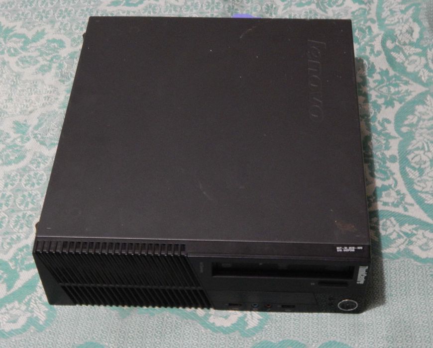 Системний портативний блок Lenovo ThinkCentre M81 (модель 5049)