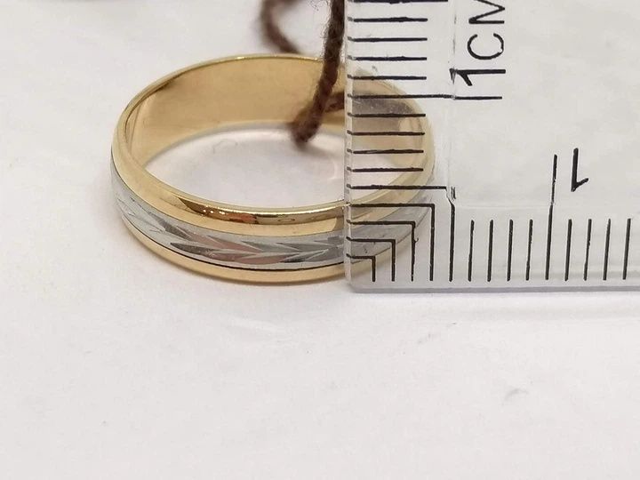 Обручальное кольцо 585 пробы