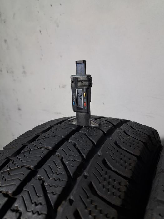 Шини колеса 235 65 R16C UNIROYAL SnowMax 3 резина покришки Зима