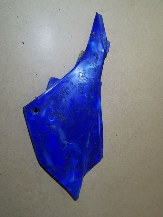 Yamaha yz 250 osłona owiewka tył wypełnienie lewe panel