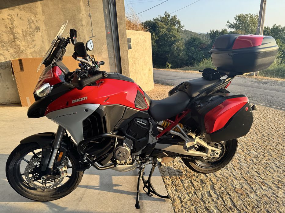 Ducati multistrada v4 S