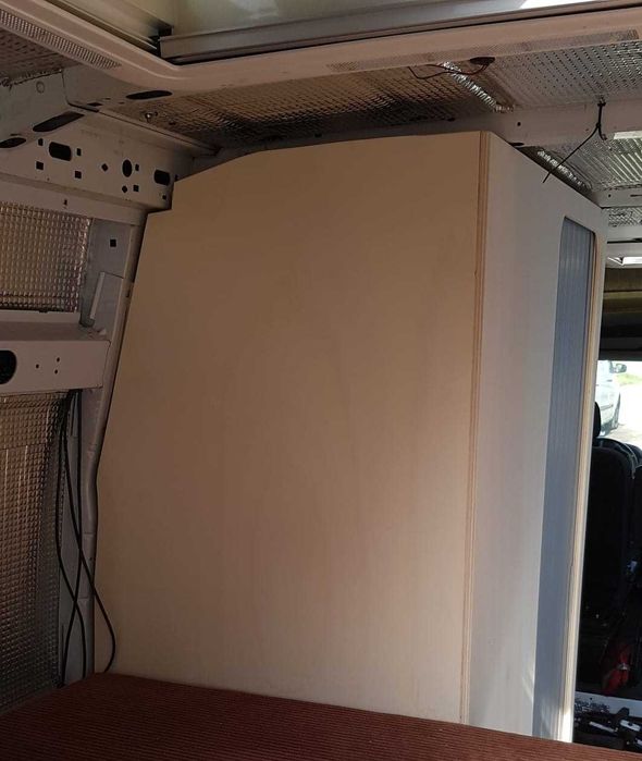 Zabudowa prysznica/WC do kampera campervan, meble do kampera