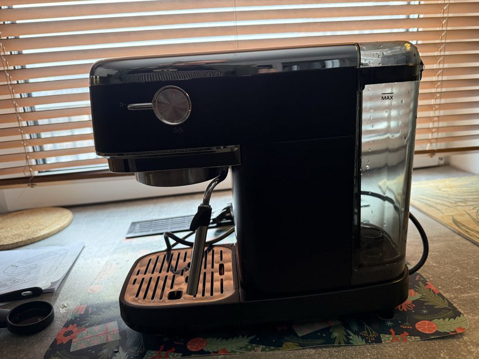 Kolbowy ekspres do kawy Lapressa Tchibo