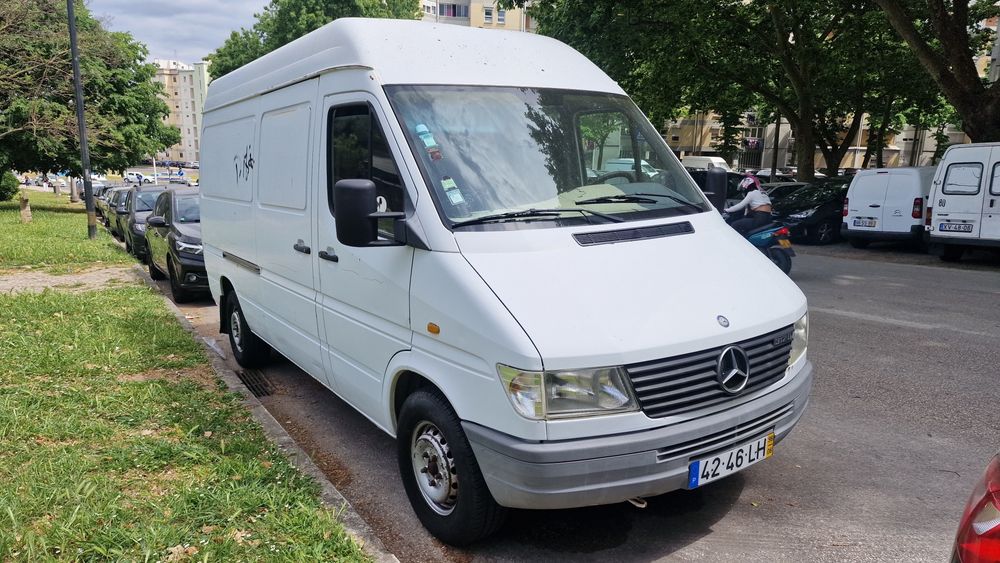 Mercedes-Benz 312D 122cv ATENÇÃO 74.000KMS
