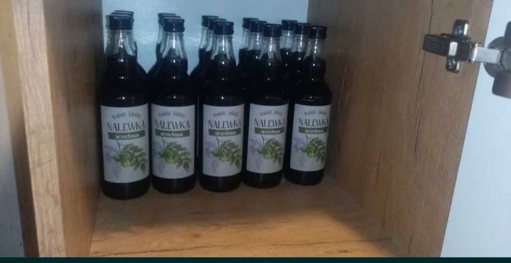 Orzechówka 0.5l wyciąg z zielonego orzecha włoskiego