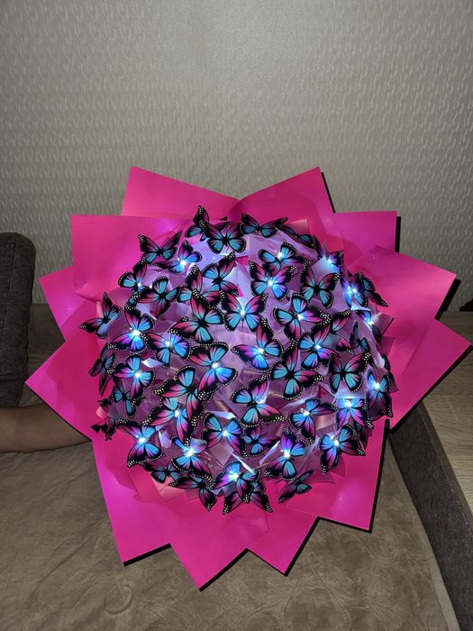 Букет з метеликів/Букет с бабочек