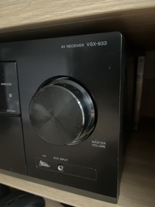 Amplituner Pioneer VSX-933