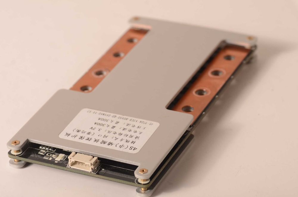 Комплект для LiFePO4 LFP 4s 12V 300A: плата BMS, балансир 10А +дисплей