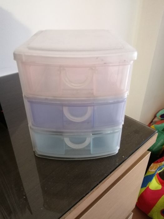 Caixa de arrumação pequena