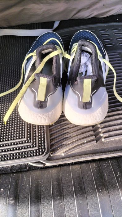 Tênis adidas ultra Boost número 38