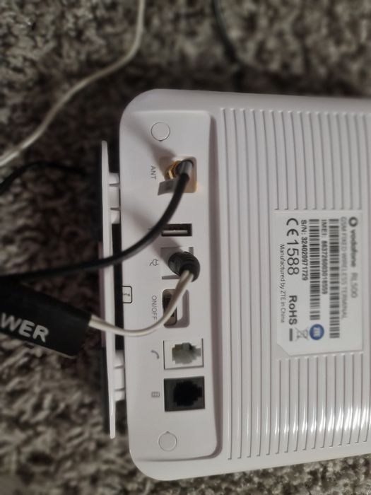 ТЕРМИНАЛ фиксированной безпроводной GSM связи Vodafone RL500