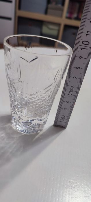 Кришталеві рюмки стакани