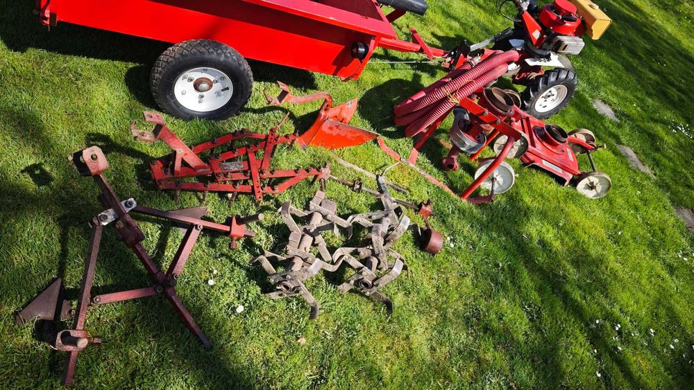 Ciągnik ogrodniczy ROBI 151