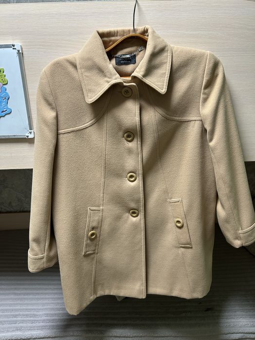 Пальто весняне.