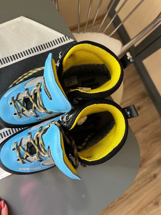 Buty damskie trekingowe