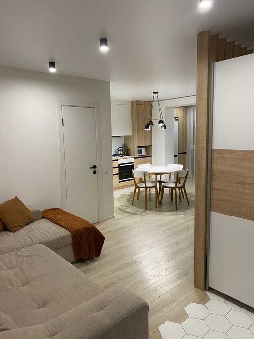 Оренда квартири-студії 41m². Центр міста.