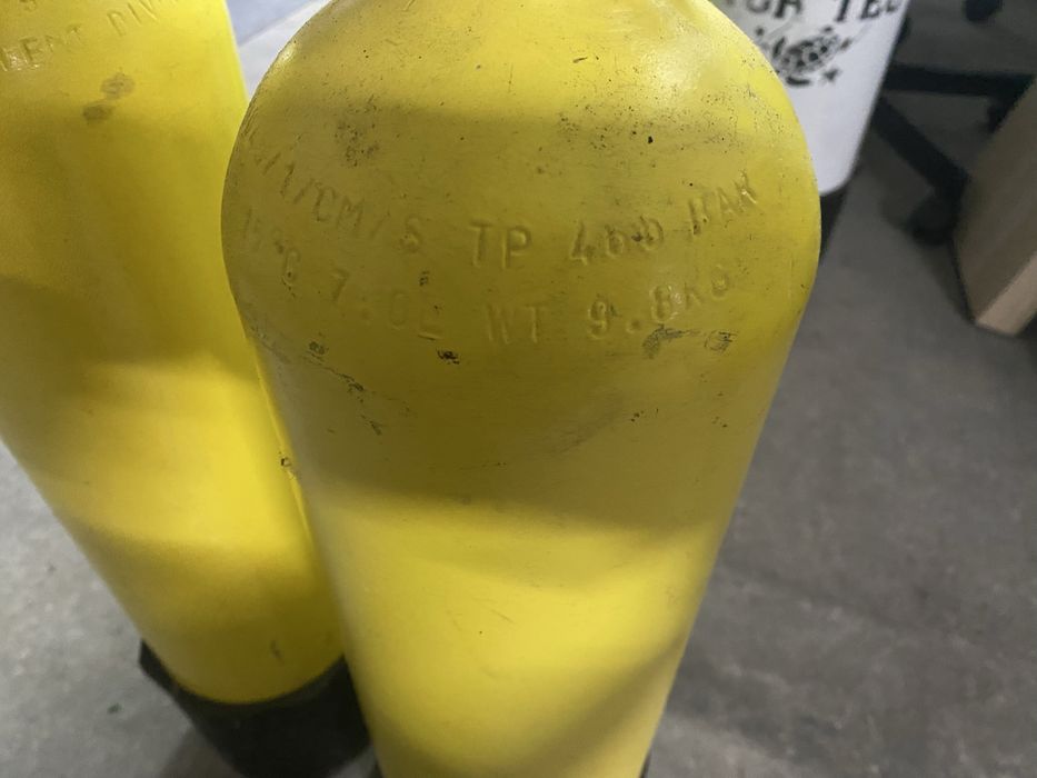 Par garrafas mergulho 7L 300 bar com válvulas Apeks