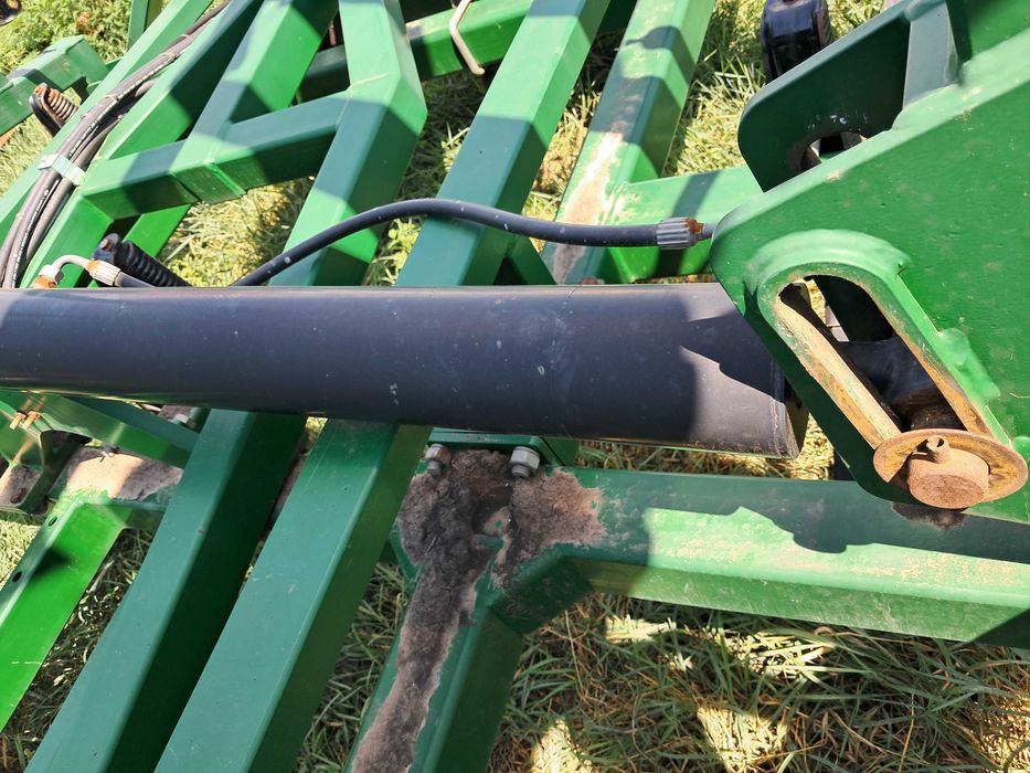 Продам культиватор Great Plains 8308