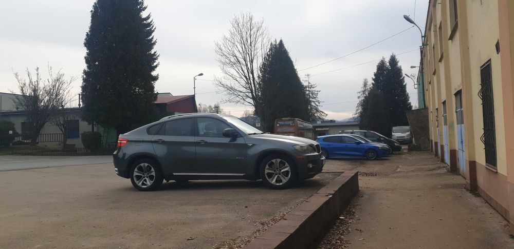 Samochód BMW X6, E71