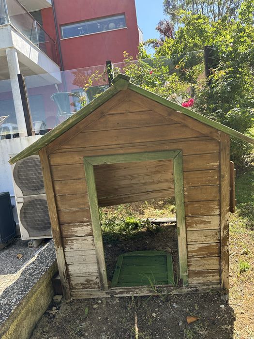 Casinha madeira jardim