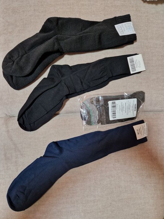 Skarpety MON różne