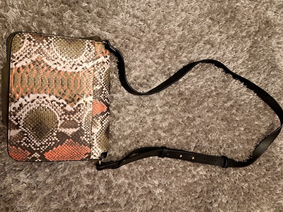 Sprzedam nową bez metki torebkę damską