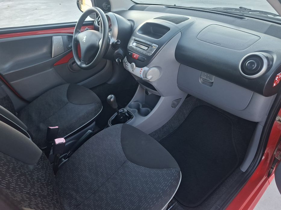 Peugeot 107 gasolina 120000kms