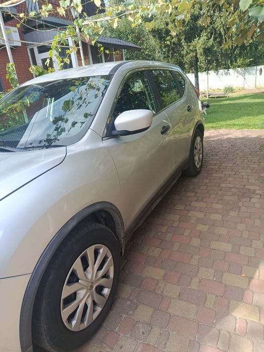 авто нісан рог 2017р