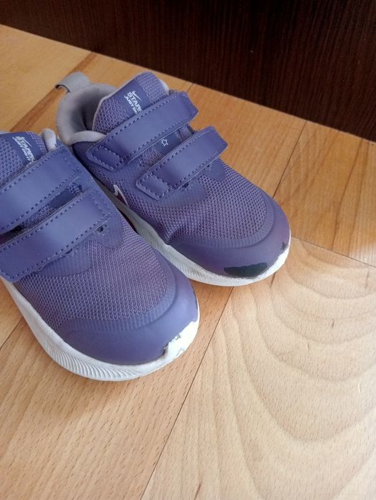 Кросівки кроси для двійні на прогулянку