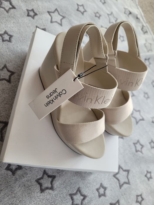 Sandały na koturnie Calvin Klein roz 40 nowe