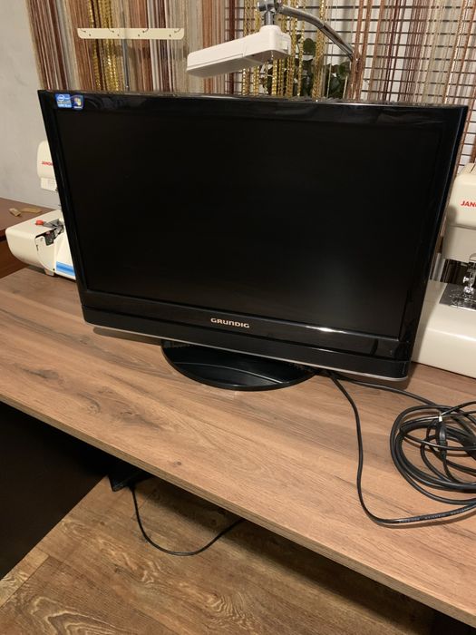 Grundig телевізор 22 діагональ