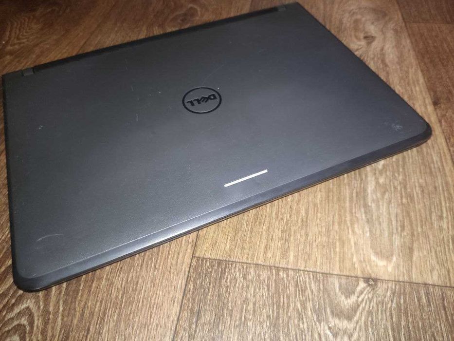 Dell Latitude 3350