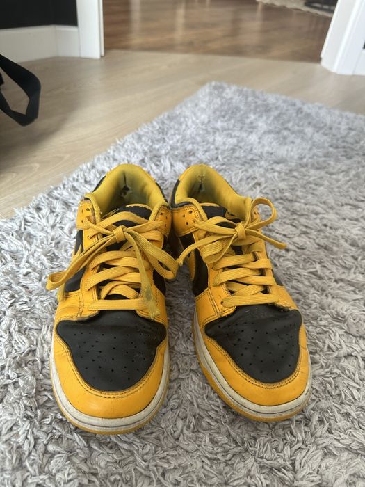 nike dunk goldenrod