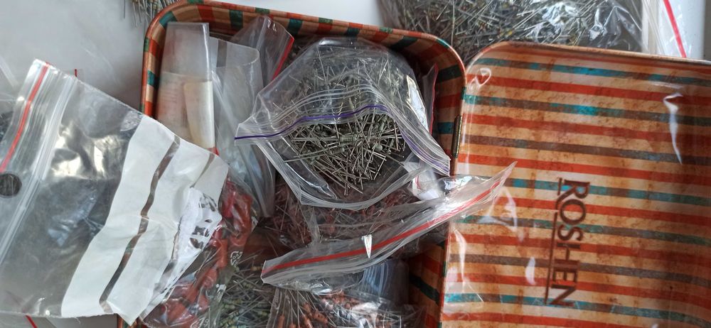 Резистори і конденсатори більше 10 тис БЕЗКОШТОВНА ОЛХдоставка