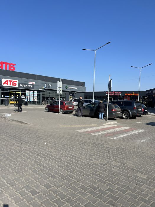 Супер торгове приміщення  70м Черняхів поряд АТБ