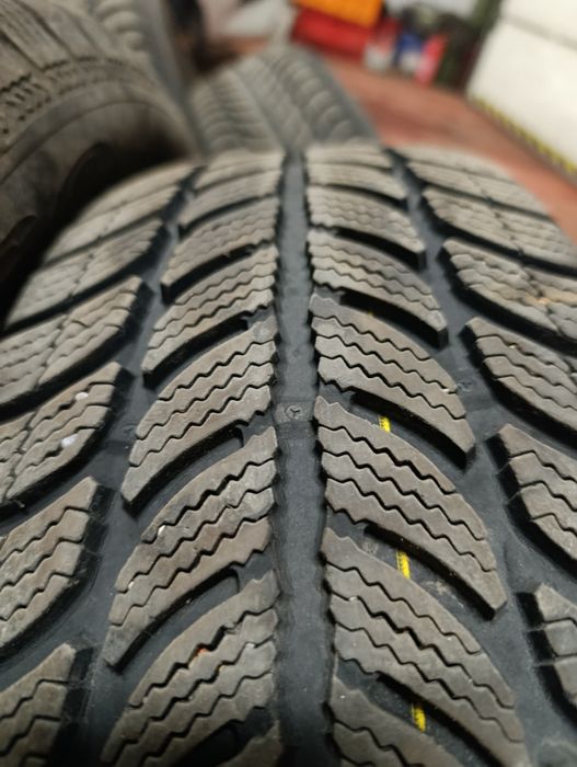 Opony zimowe  Dębica frigo 2