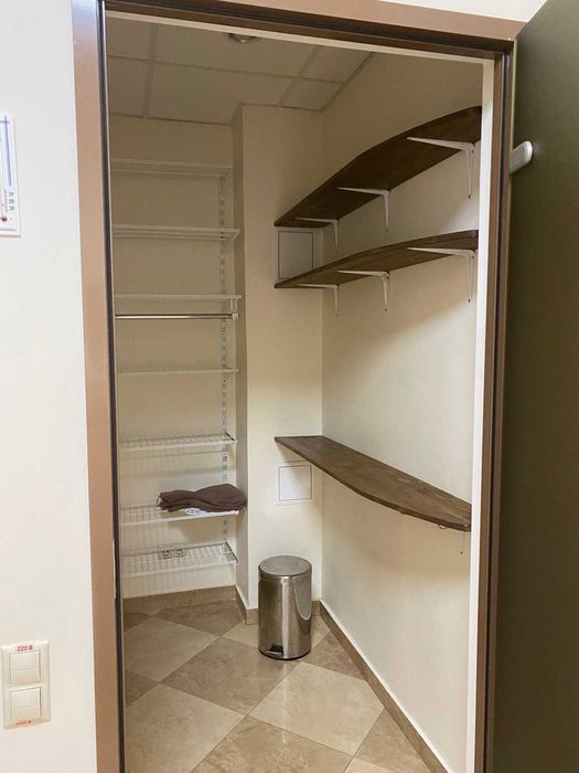 Оренда стоматології  Лук'янівка Нагірна Іллєнка Шевченківський район