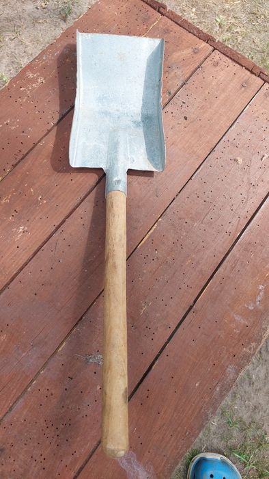 Szufelka do popiołu z pieca lub kominka