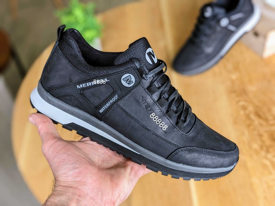 Міцні і комфортні чоловічі весняні кросівки натуральна шкіра КРОССОВКИ