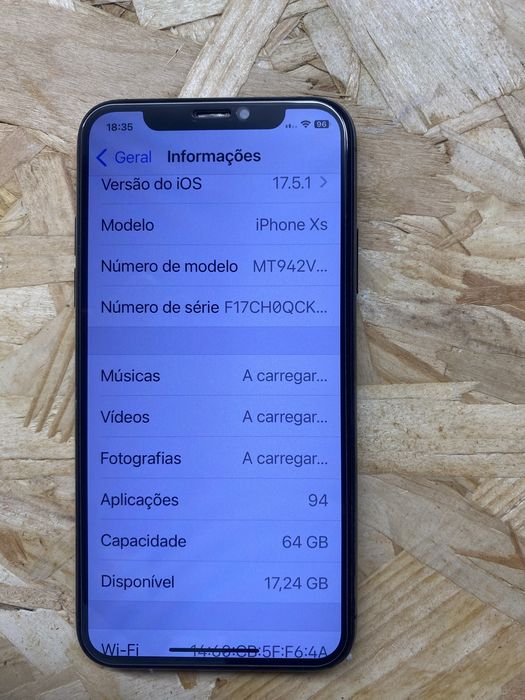 Iphone xs.