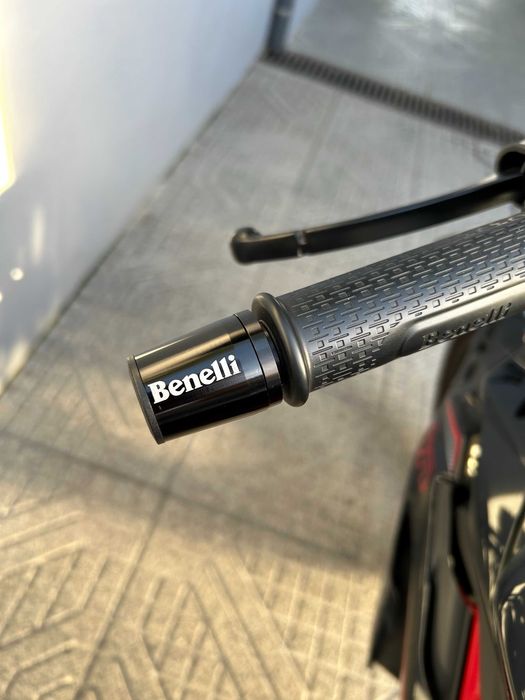 Benelli BN 125 ano 2025 como nova