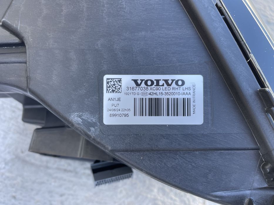FAROL esquerdo novo VOLVO XC90