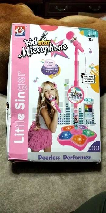 Mikrofon dla dzieci ze stojakiem Karaoke Song