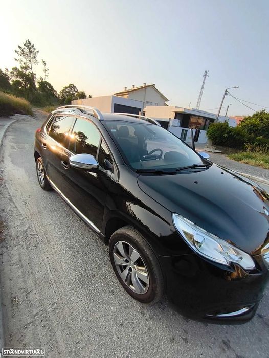 carro peugeot 2008