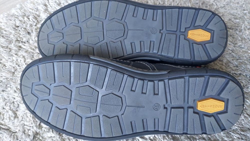 Продам туфли 45 размер