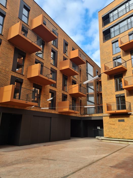 Bezpośrednio, apartament 2pok, Praga Pòłnoc, Metro