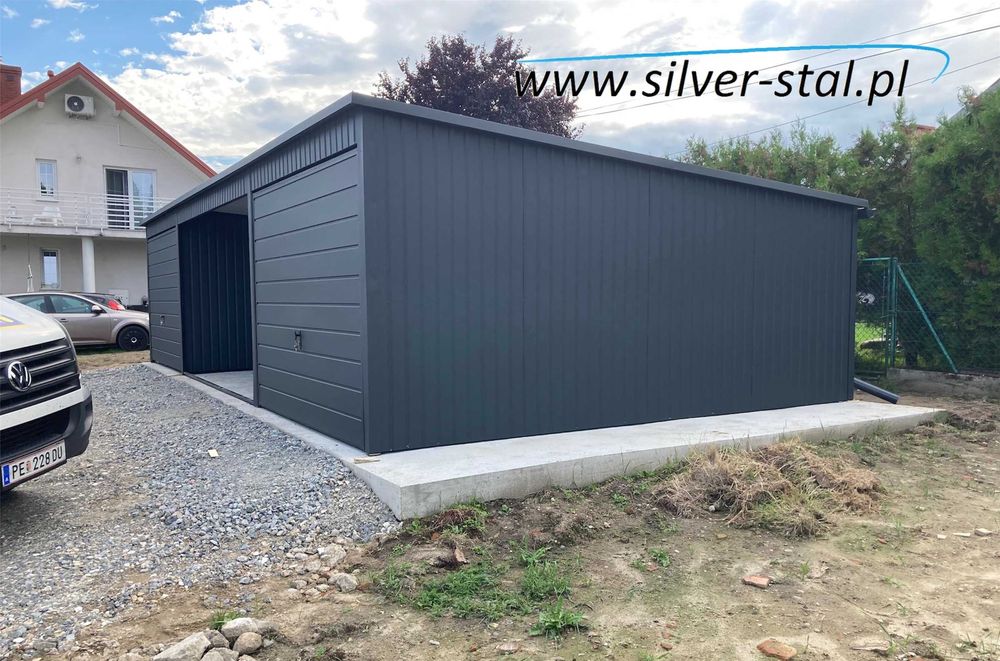 Garaż blaszany 9x5 3x5 wzmocniony profilem zamkniętym silver-stal