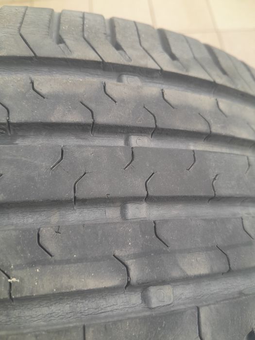 Pneu CONTINENTAL 195/55 R 16 H